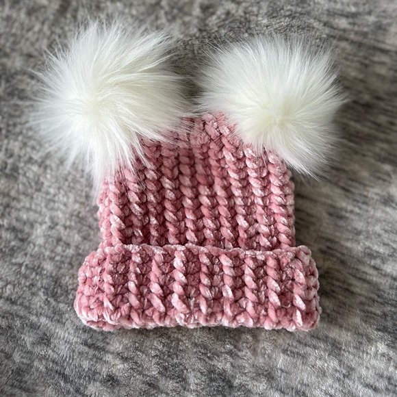 Baby hats - Picture 2 of 2